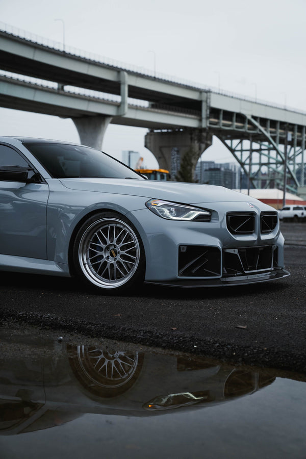 G87 SQ Dry Carbon Fiber Center Bumper Trim