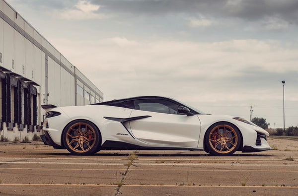 Paragon C8 Corvette Z06, E-Ray, ZR1 5ZM Body Kit - Carbon Flash