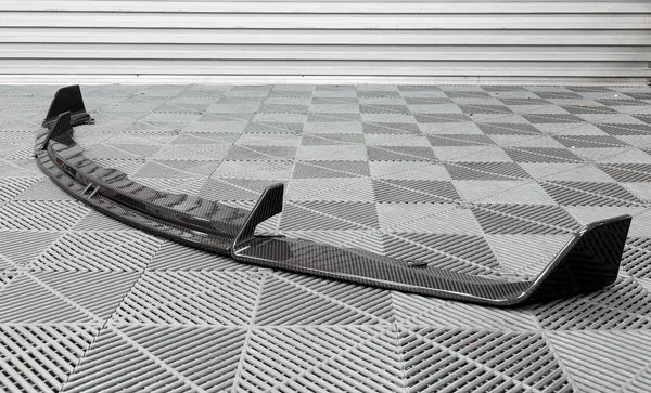 G8X DRY CARBON V8 FRONT LIP
