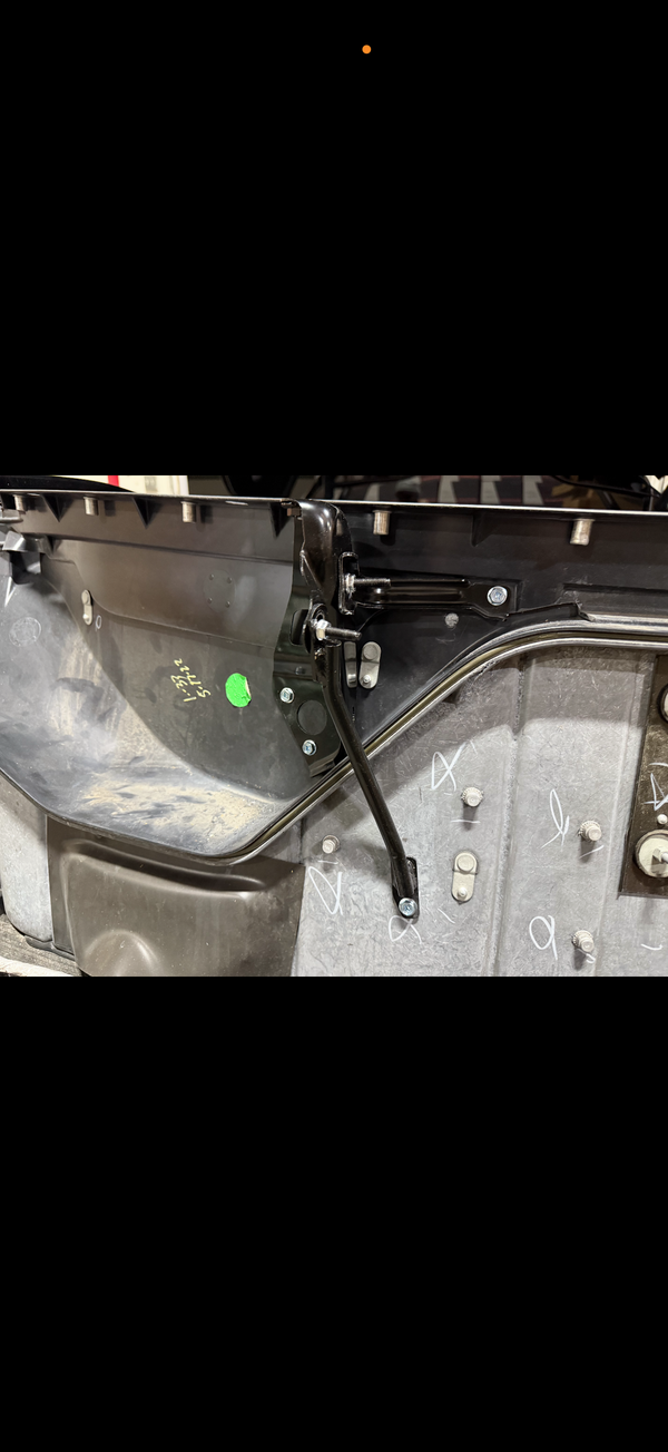 C8 Z06/ZR1 Spoiler Brackets & Hardware