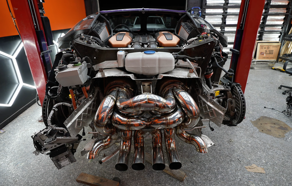 Bugatti Chiron Pur Sport F1 Exhaust