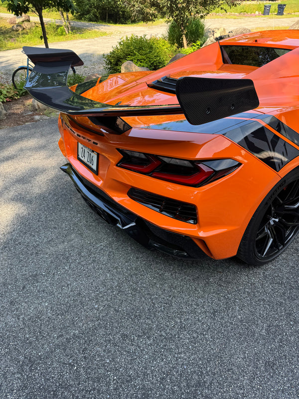 AGM C8 Corvette Z06/ERay ZR1 High Wing (Visible Carbon / Carbon Flash Metallic)