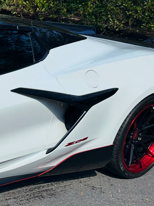 AGM C8 Corvette Z06/ERay Aero Blades (Visible Carbon/Carbon Flash Metallic)
