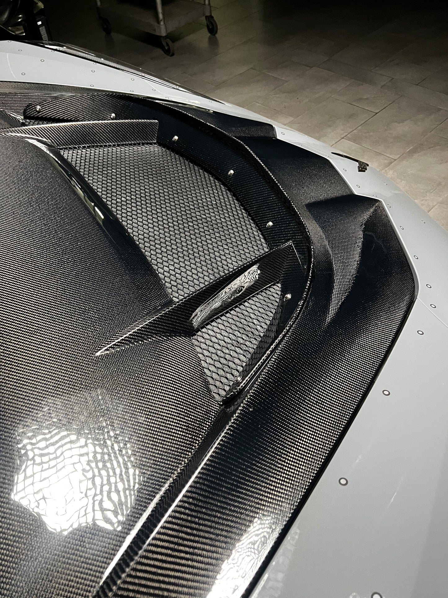 C8 CORVETTE ZR1 DOUBLE SIDED CARBON FIBER HOOD