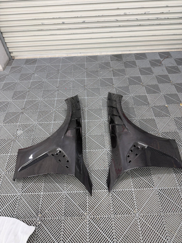 G80 Dry Carbon Fiber V1 Fenders