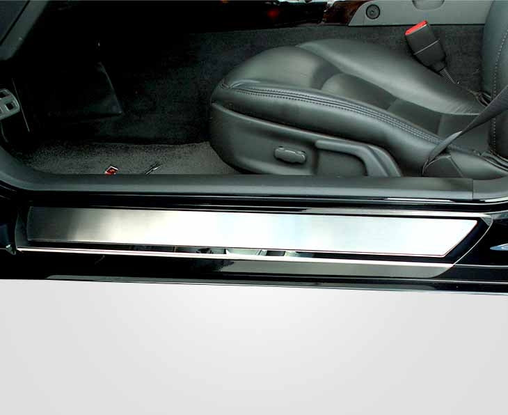 2005-2013 C6 Corvette - Outer Door Sills Polished w/Brushed Inserts 2Pc | Stainless Steel