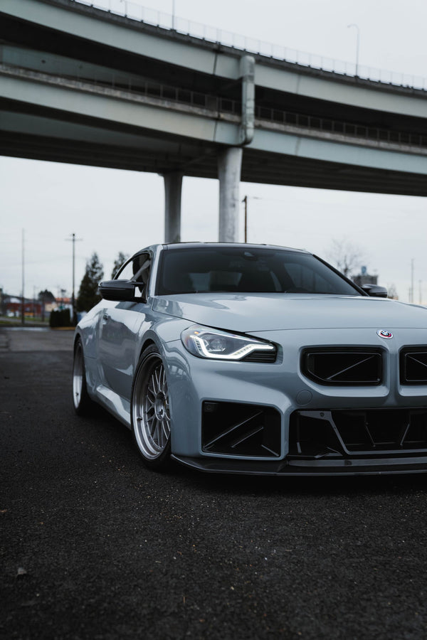 G87 SQ Dry Carbon Fiber Center Bumper Trim