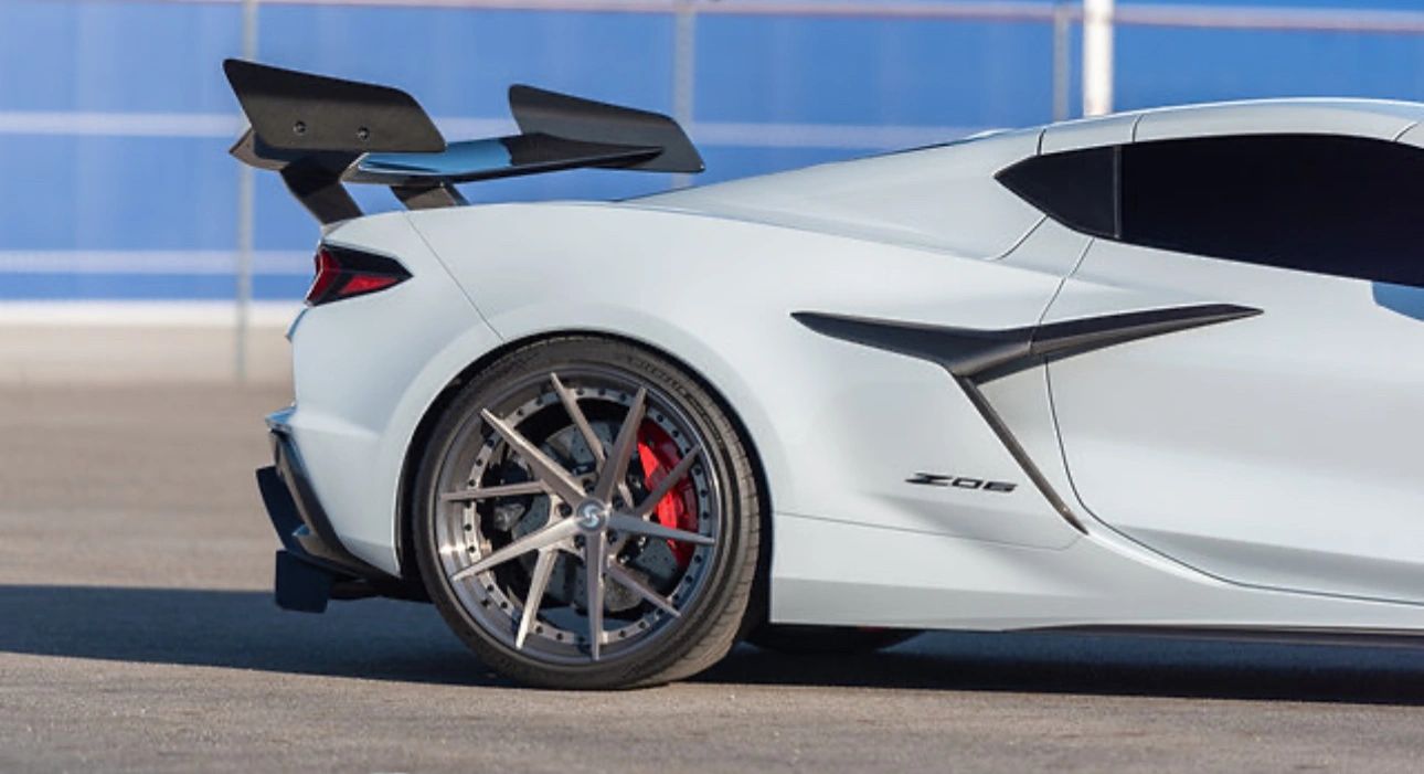 AGM C8 Corvette Z06/ERay ZR1 High Wing (Visible Carbon/Carbon Flash Metallic)