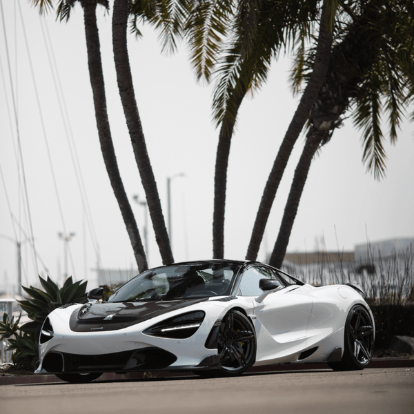 McLaren 720S Coupe or Spyder Silverstone Edition Aero Front Fenders W/ Integrated Vents. Carbon Fiber PP 2x2 Glossy