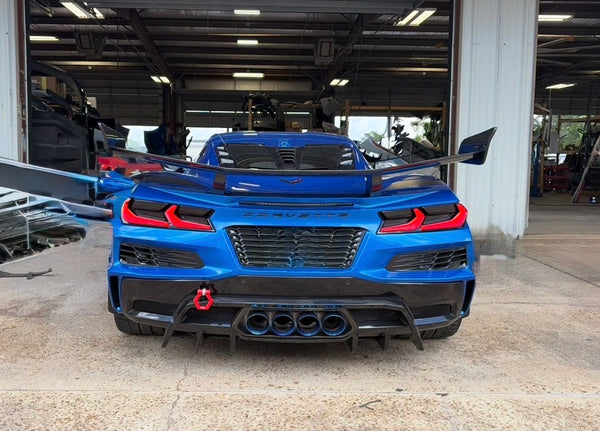 AGM C8 Corvette Z06 / ZR1 / ERay ZR1 High Wing (Visible Carbon / Carbon Flash Metallic)