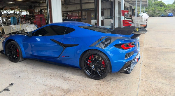 AGM C8 Corvette Z06 / ZR1 / ERay ZR1 High Wing (Visible Carbon / Carbon Flash Metallic)