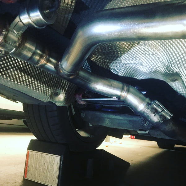 BMW E9x 335i Axleback