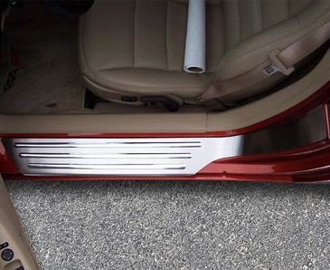 2005-2013 C6 Corvette - Outer Door Sills w/Chrome Ribs 2Pc | Brushed Stainless Steel