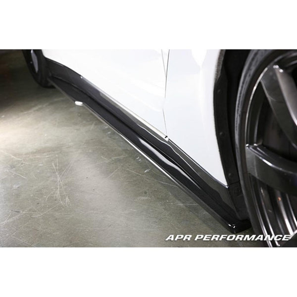 Nissan GTR R35 Carbon Fiber Side Rocker Extensions/ Side Skirt 2008-2016